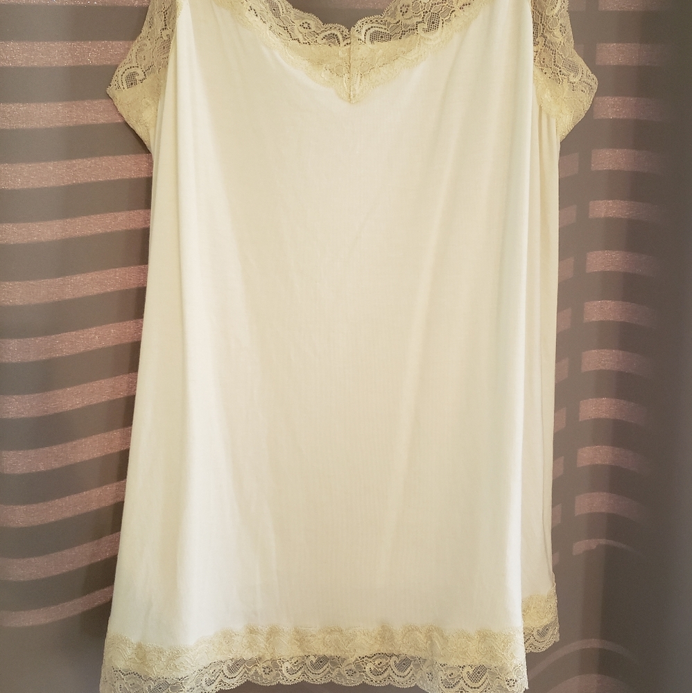 Like new Cami size 14/16